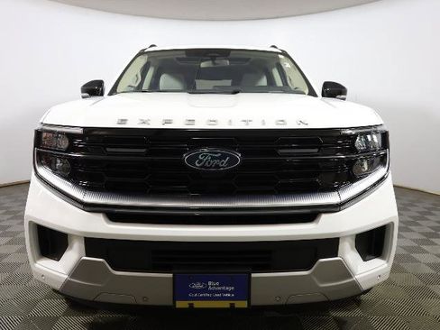 Certified 2025 Ford Expedition Platinum image 3