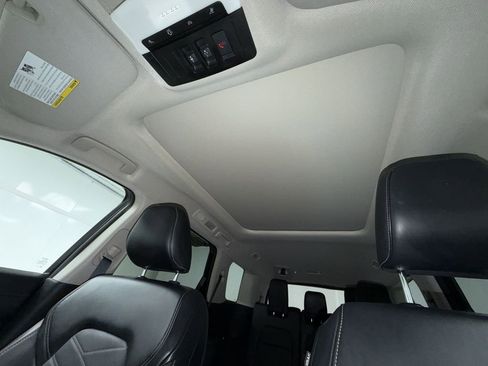 Used 2023 Nissan Pathfinder Platinum w/ Lighting Package (N93) AWD/4WD image 23