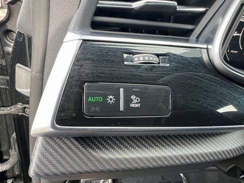 Certified 2024 Audi RS Q8 image 37