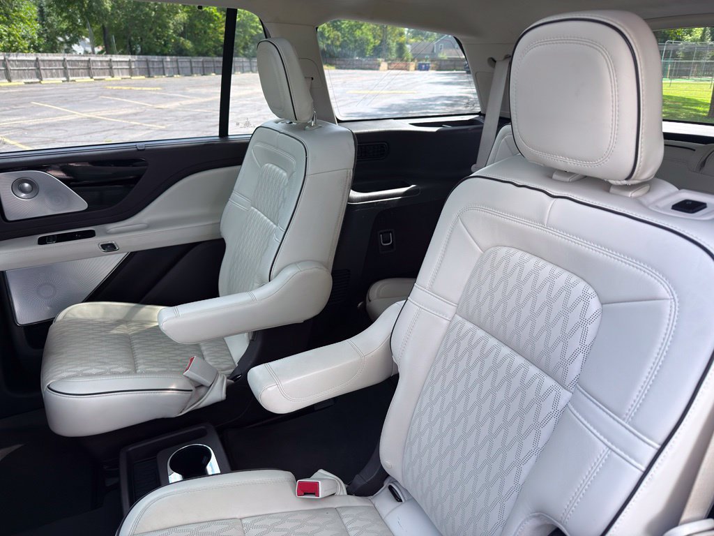 Used 2021 Lincoln Aviator Black Label w/ Dynamic Handling Package AWD/4WD image 31