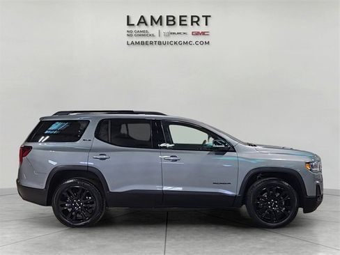 Used 2023 GMC Acadia SLE w/ Driver Convenience Package image 5