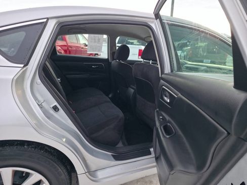 Used 2015 Nissan Altima 2.5 S w/ Power Driver Seat Package image 9