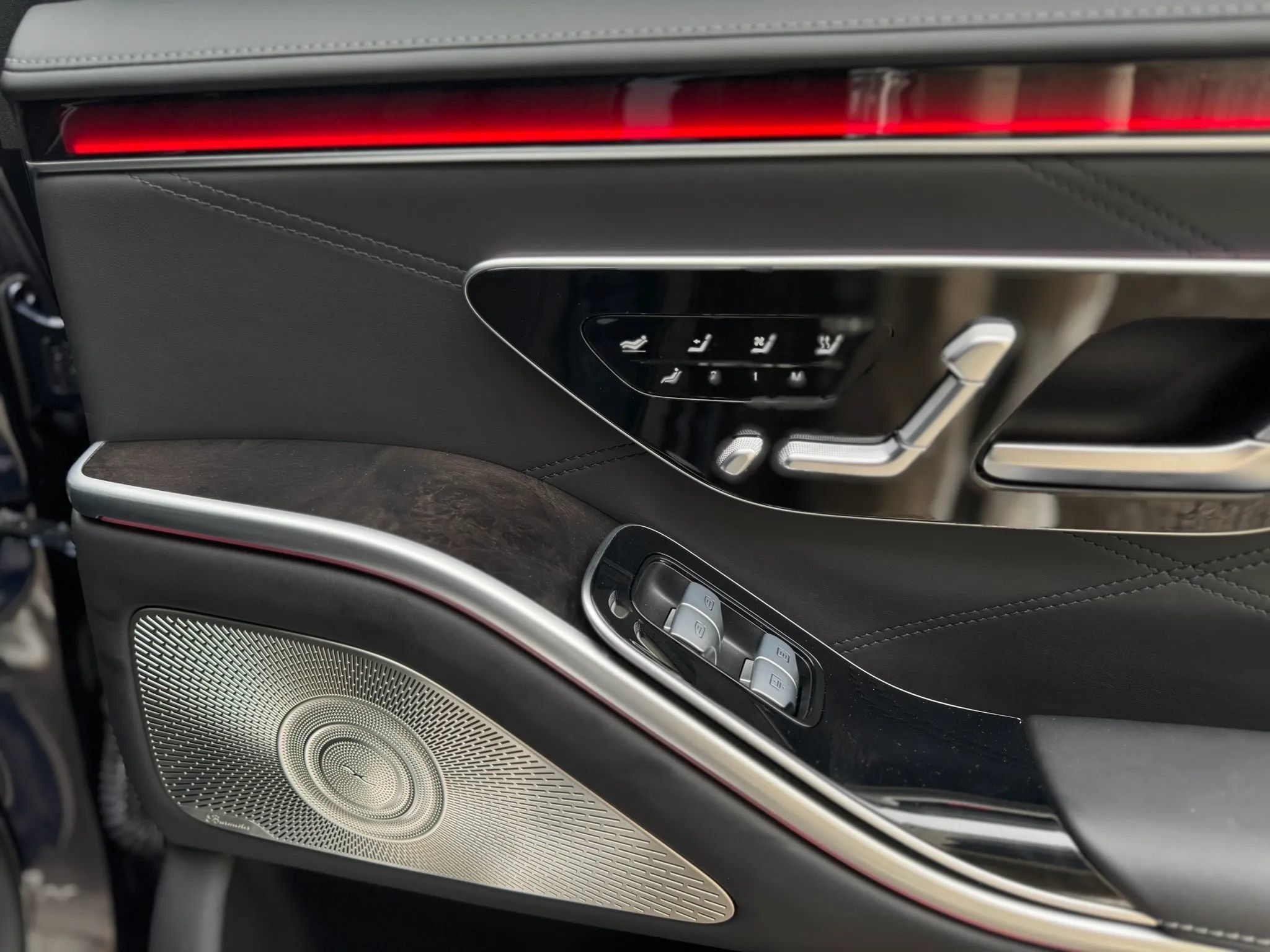 Used 2024 Mercedes-Benz S 63 AMG S image 37