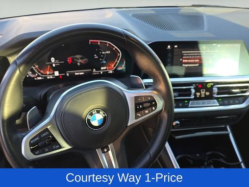 Used 2022 BMW 330i Sedan w/ M Sport Package RWD image 11