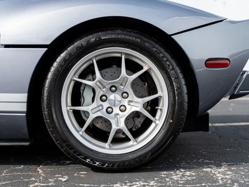 Used 2006 Ford GT image 23