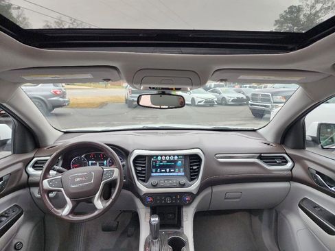 Used 2019 GMC Acadia SLT image 14