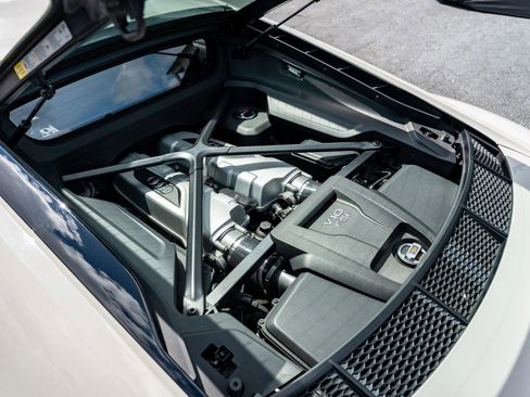 Used 2022 Audi R8 V10 RWD image 34