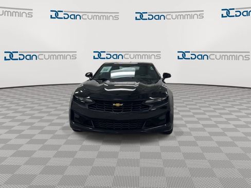 Used 2023 Chevrolet Camaro LT RWD image 3