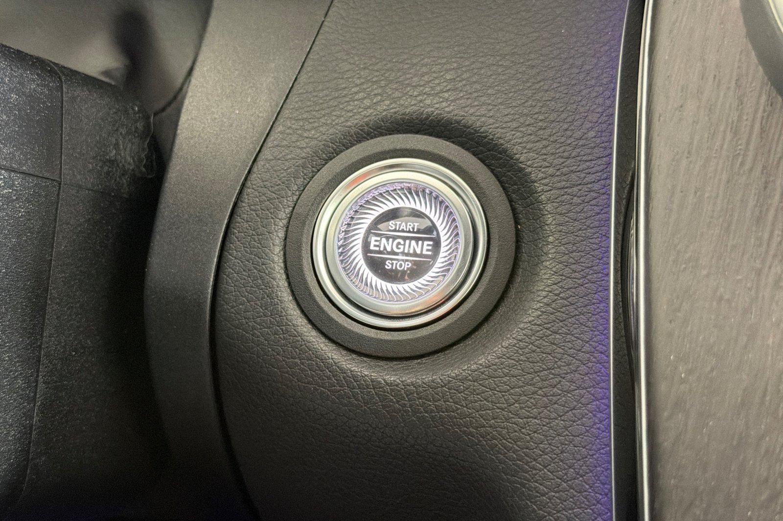 Used 2021 Mercedes-Benz C 63 AMG Cabriolet image 22