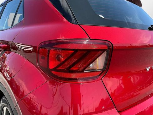 Certified 2023 Hyundai Venue SEL FWD image 24