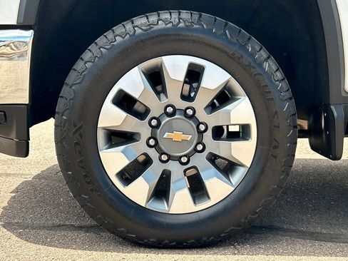 Used 2022 Chevrolet Silverado 2500 LT w/ Convenience Package AWD/4WD image 26