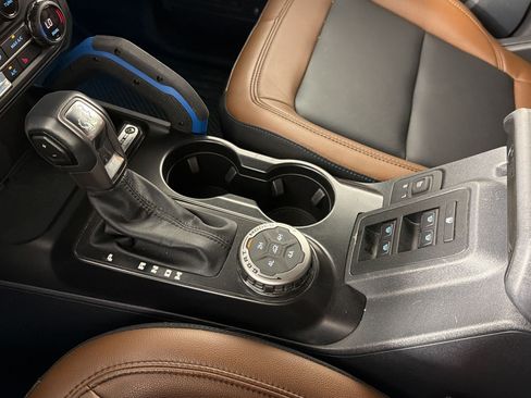 Used 2023 Ford Bronco Outer Banks AWD/4WD image 25