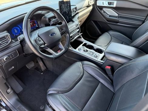 Used 2020 Ford Explorer ST w/ ST Street Pack image 14