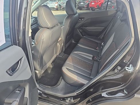 Used 2025 Subaru Crosstrek 2.5i Limited w/ Crosstrek Mirror Package image 11