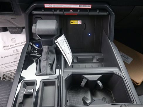 Used 2025 Toyota Tundra SR image 9