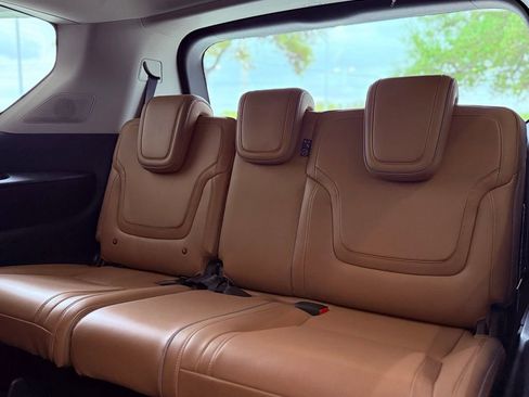 New 2026 INFINITI QX80 Luxe w/ Cargo Package image 24