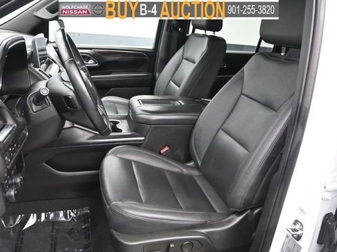 Used 2023 Chevrolet Suburban LT AWD/4WD image 18