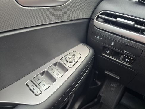 Used 2025 Hyundai Palisade SEL FWD image 23
