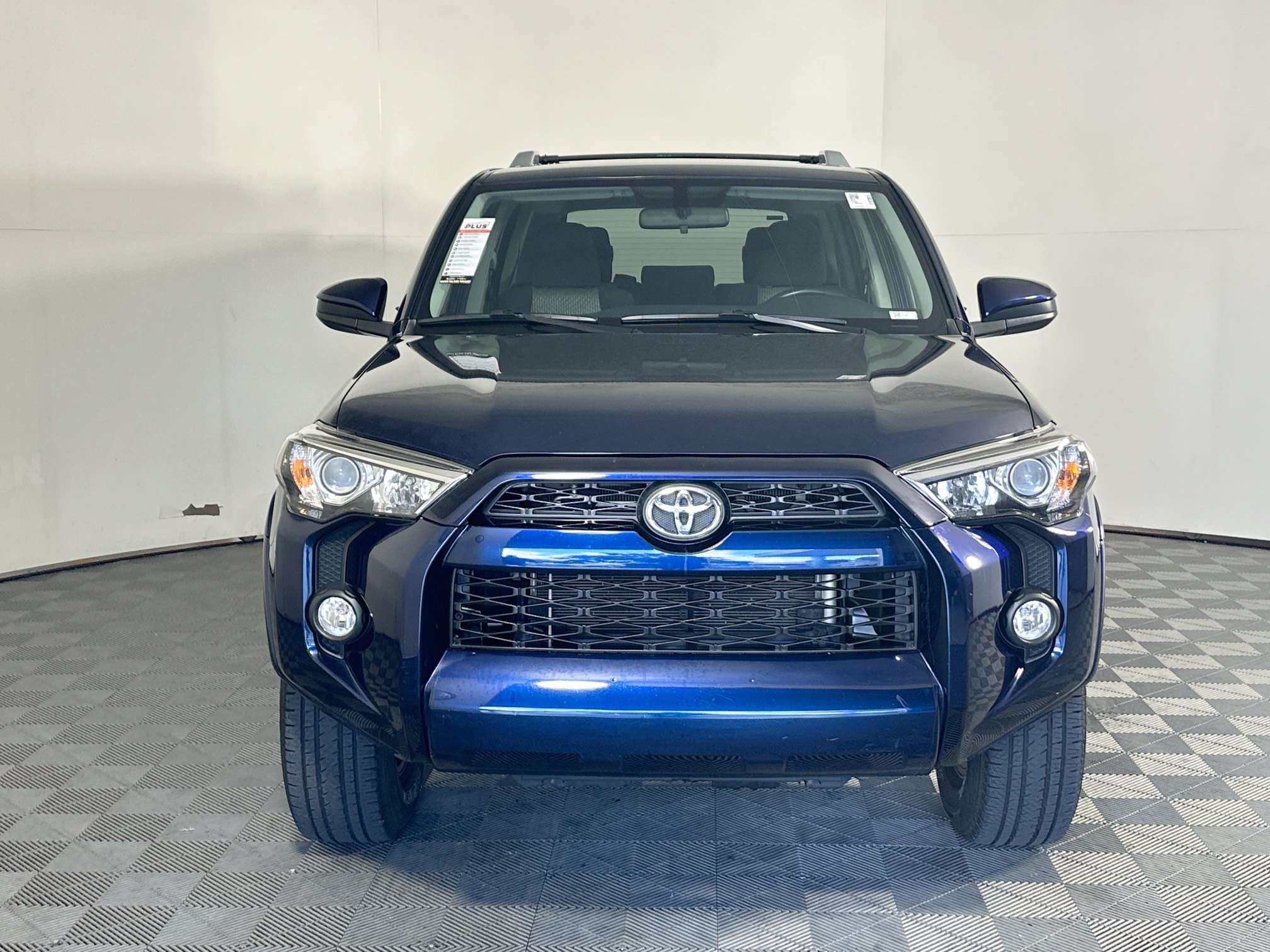 Used 2015 Toyota 4Runner SR5 RWD image 8