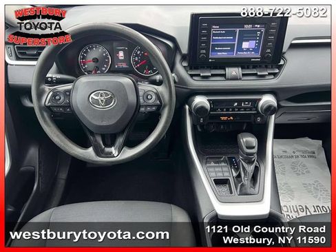 Used 2021 Toyota RAV4 LE AWD/4WD image 15