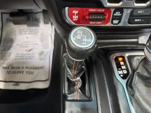 Used 2021 Jeep Wrangler Unlimited Rubicon 392 AWD/4WD image 32