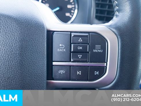 Used 2024 Ford Expedition XLT image 30