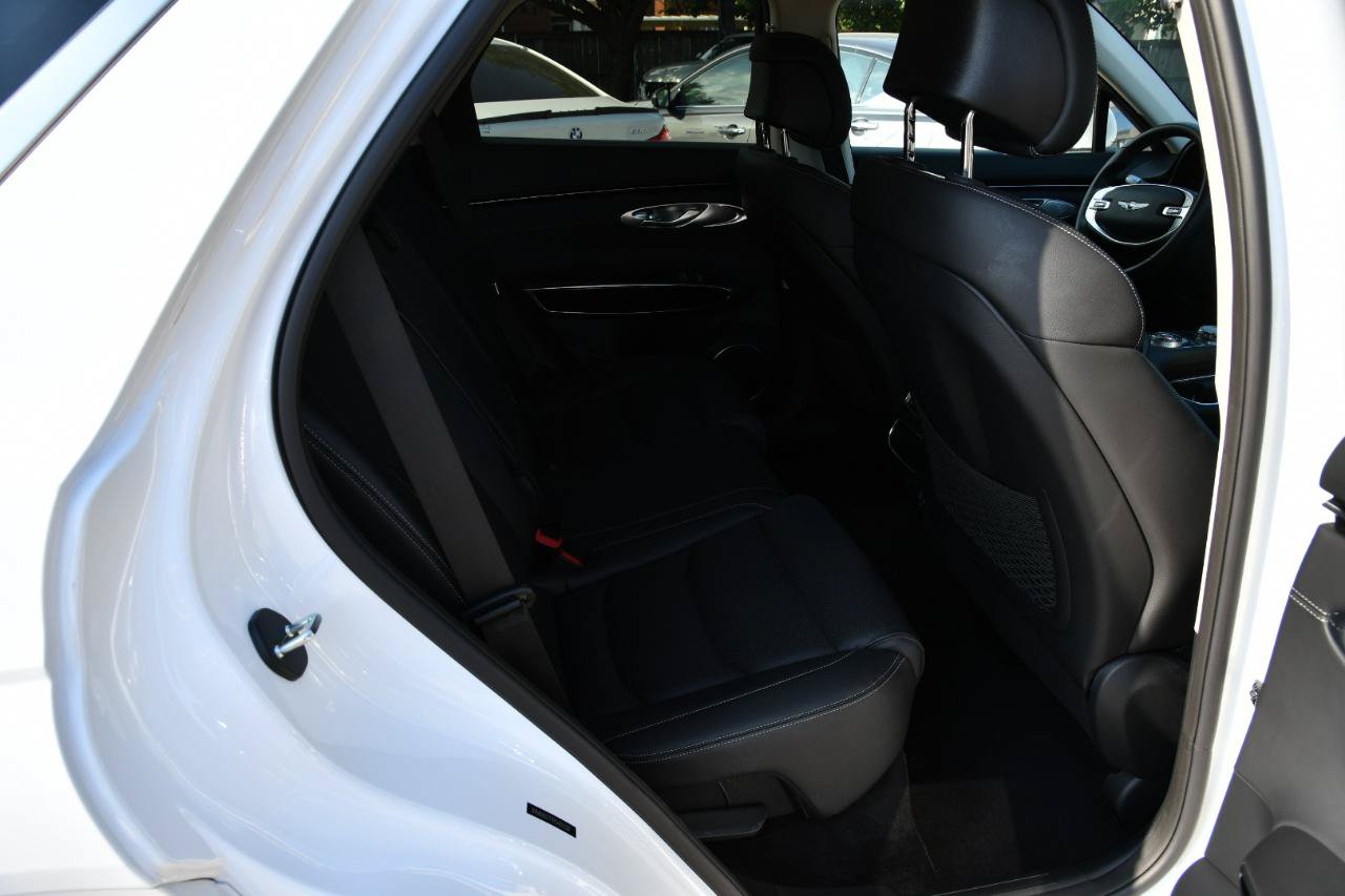 Used 2025 Genesis GV70 2.5T AWD/4WD image 25