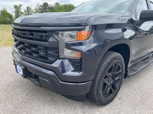 Used 2022 Chevrolet Silverado 1500 Custom image 9