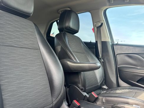 Used 2016 Buick Encore Convenience FWD image 27