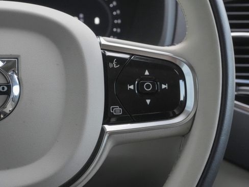 Used 2023 Volvo XC90 B6 Plus w/ Protection Package Premier AWD/4WD image 19