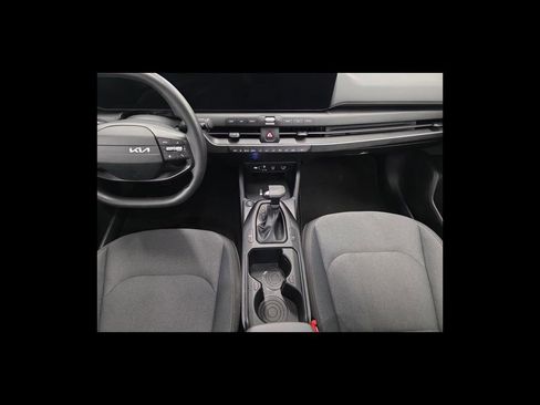 Used 2025 Kia K4 FWD image 16