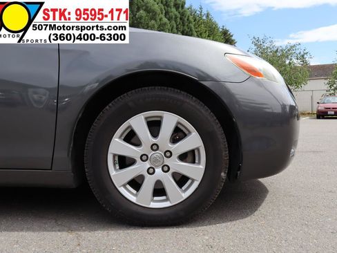 Used 2007 Toyota Camry XLE FWD image 22