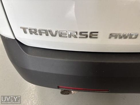 Used 2023 Chevrolet Traverse LT w/ LPO, Floor Liner Package AWD/4WD image 6