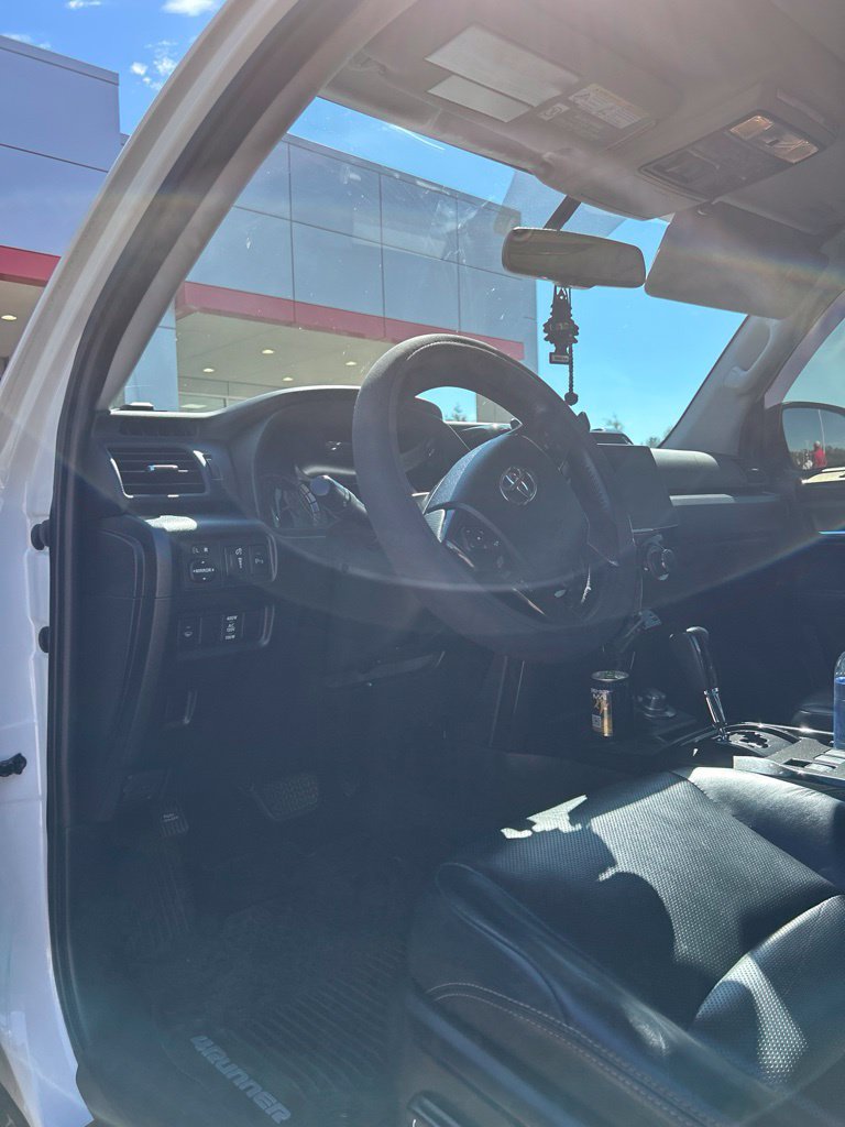 Used 2019 Toyota 4Runner Limited AWD/4WD image 17