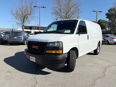 Used 2019 GMC Savana 2500 image 7