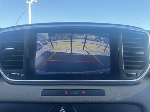 Used 2020 Kia Sportage S image 23