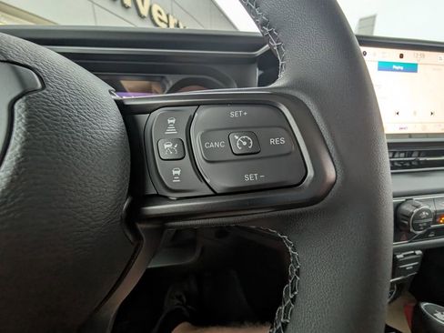 New 2026 Jeep Wrangler Unlimited Rubicon AWD/4WD image 25