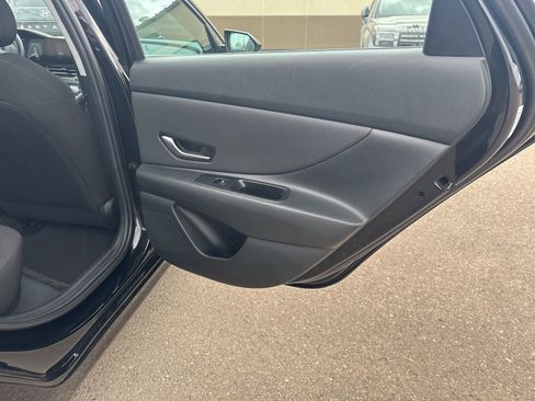 Used 2023 Hyundai Elantra SEL w/ Convenience Package FWD image 26