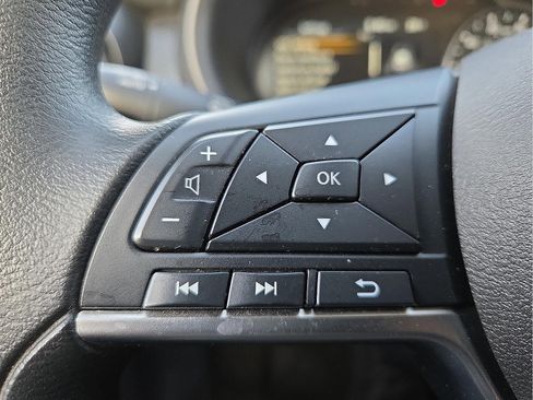 Used 2024 Nissan Kicks SV image 19