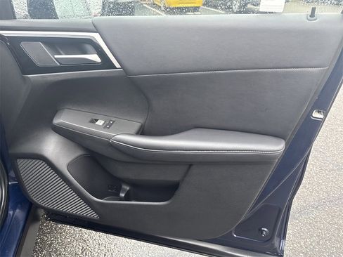 Used 2023 Mitsubishi Outlander SE image 14