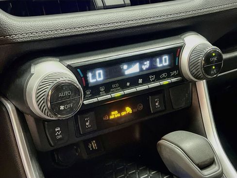 Used 2025 Toyota RAV4 XLE w/ Convenience Package AWD/4WD image 16