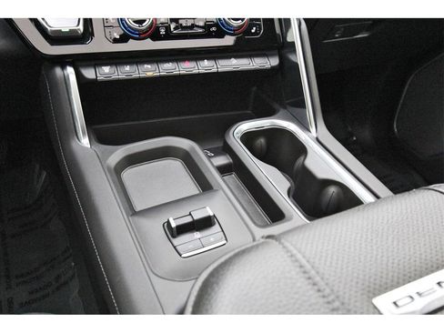 Used 2025 GMC Sierra 2500 Denali w/ Denali Reserve Package image 23