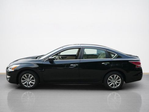 Used 2015 Nissan Altima 2.5 S FWD image 6
