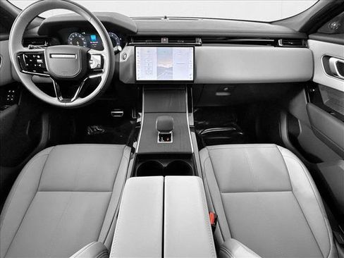 New 2026 Land Rover Range Rover Velar Dynamic SE AWD/4WD image 3