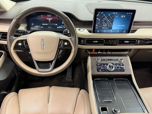 Used 2020 Lincoln Aviator Reserve w/ Equipment Group 202A AWD/4WD image 32