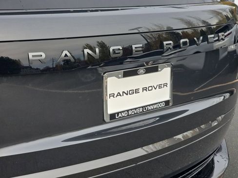 New 2025 Land Rover Range Rover Autobiography AWD/4WD image 38