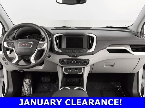 Used 2023 GMC Terrain SLE w/ Driver Convenience Package image 2