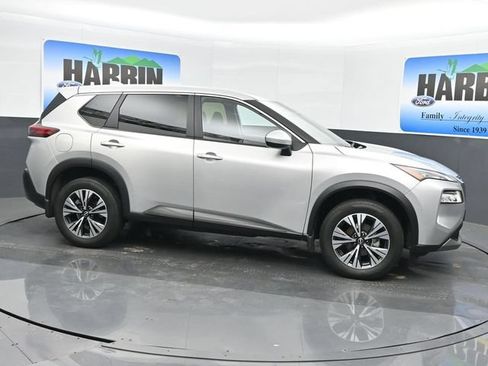 Used 2023 Nissan Rogue SV AWD/4WD image 7