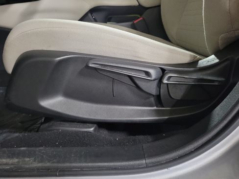 Certified 2024 Honda HR-V LX image 17