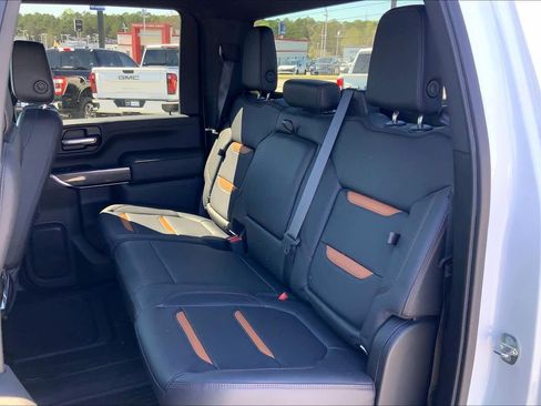 Used 2022 GMC Sierra 2500 AT4 image 19